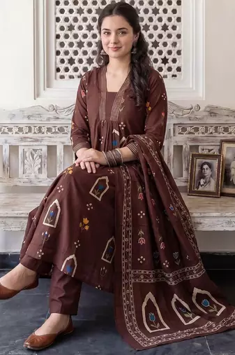 Women Floral Printed Regular Pure Cotton Kurta with Trousers & With Dupatta