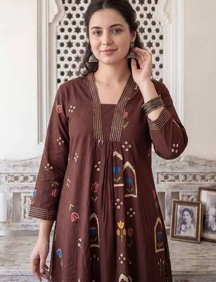 Women Floral Printed Regular Pure Cotton Kurta with Trousers & With Dupatta 4