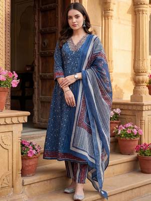 Women Floral Printed Regular Pure Cotton Kurta with Trousers & With Dupatta 2