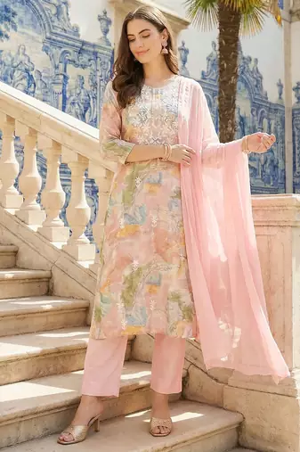 Women Floral Printed Regular Thread Work Kurta with Trousers & With Dupatta