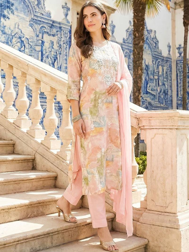 Women Printed Regular Thread Work Kurta with Trousers & With Dupatta