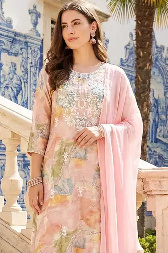 Women Printed Regular Thread Work Kurta with Trousers & With Dupatta