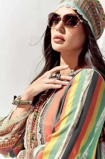 Women Printed Regular Kurta Trousers With Dupatta