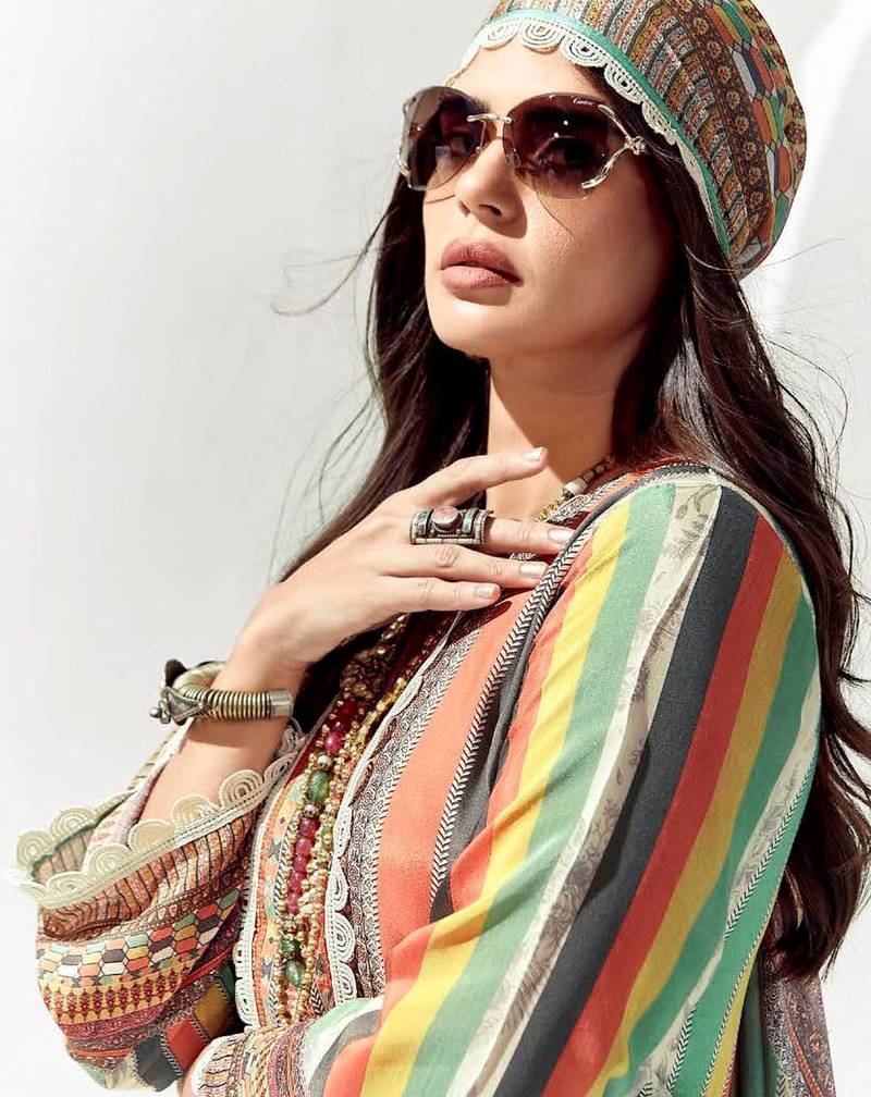 Women Printed Regular Kurta Trousers With Dupatta