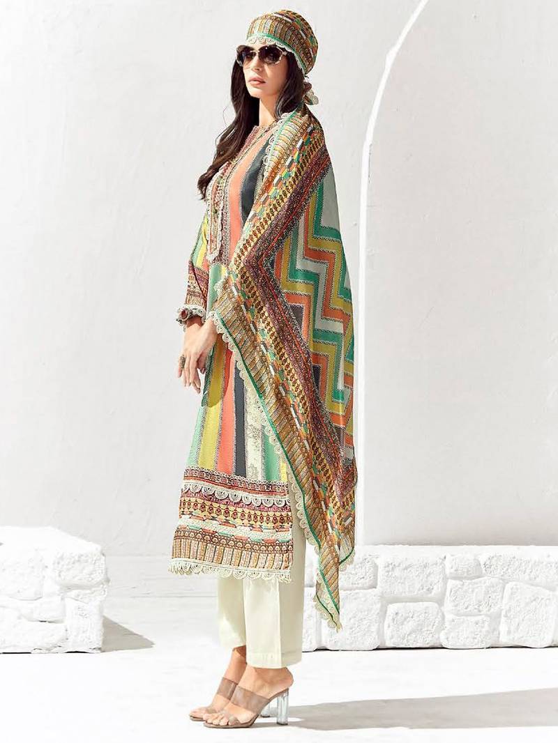 Women Printed Regular Kurta Trousers With Dupatta