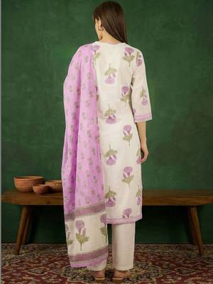 Women Floral Printed Regular Thread Work Pure Cotton Kurta with Trousers & With Dupatta 4