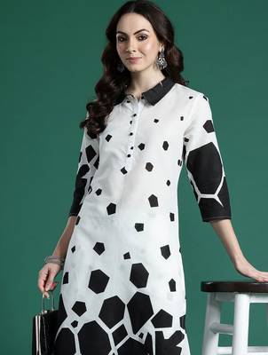 Women Printed Regular Pure Cotton Kurta with Trousers 4