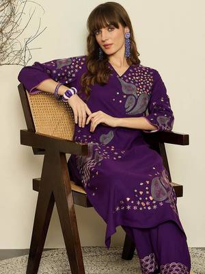 Women Ethnic Motifs Embroidered Regular Mirror Work Kurta with Palazzos 5