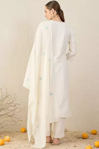 Women Floral Embroidered Cotton Kurta with Trousers & Dupatta