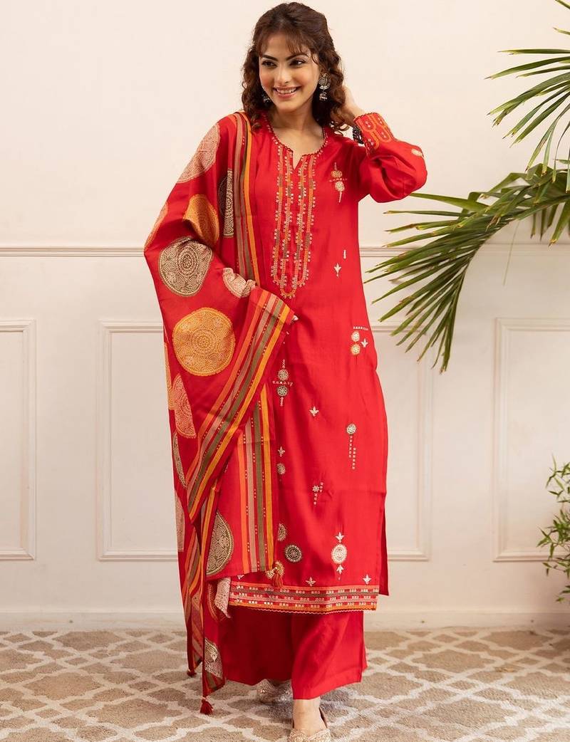 Ethnic Motifs Embroidered Thread Work Kurta With Palazzos & Dupatta