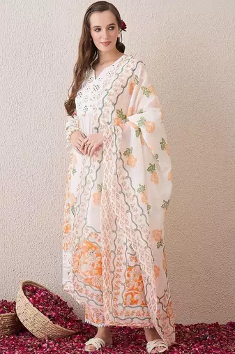 Women Floral Printed Regular Thread Work Pure Cotton Kurta with Trousers & With Dupatta
