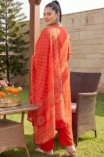 Plus Size Rust Printed Straight Kurta Trousers With Dupatta Set