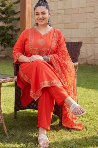 Plus Size Rust Printed Straight Kurta Trousers With Dupatta Set