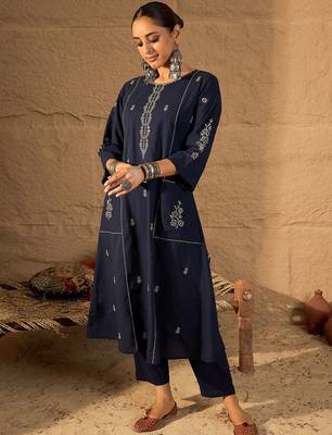 Women Ethnic Motifs Embroidered Pure Cotton A-Line Kurta with Trouser 5