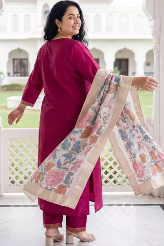 Women Regular Beads and Stones Kurta with Trousers & With Dupatta
