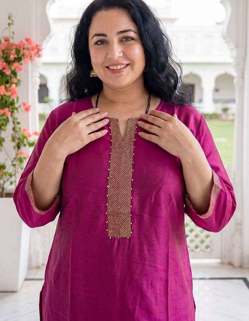 Women Regular Beads and Stones Kurta with Trousers & With Dupatta