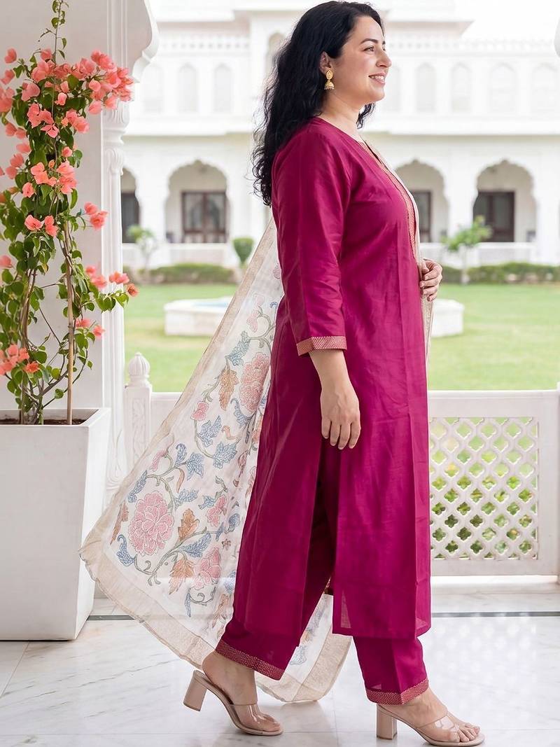 Women Regular Beads and Stones Kurta with Trousers & With Dupatta