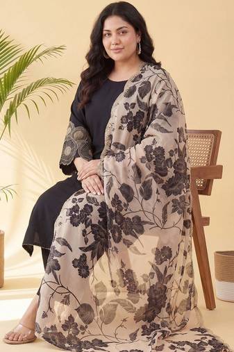 Plus Size Black Embroidered Straight Kurta Trousers With Dupatta Set