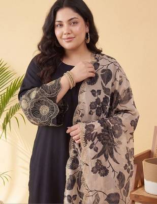 Plus Size Black Embroidered Straight Kurta Trousers With Dupatta Set 2
