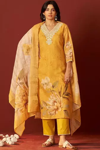 Women Floral Embroidered Cotton Kurta with Trousers & Dupatta