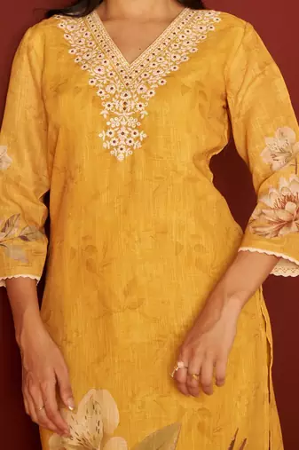 Women Floral Embroidered Cotton Kurta with Trousers & Dupatta