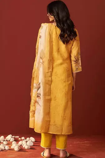 Women Floral Embroidered Cotton Kurta with Trousers & Dupatta