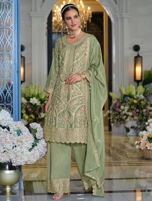 Women Ethnic Motifs Embroidered Sequinned Kurta with Trousers & Dupatta 2