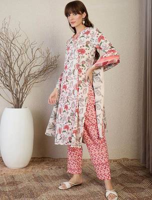 Women Floral Printed Cotton Kurta with Trousers & Dupatta 3