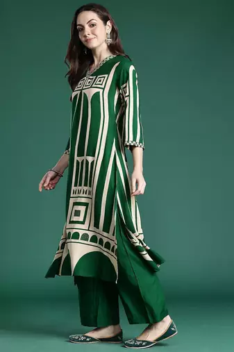 Women Printed Beads and Stones Kurta with Palazzos