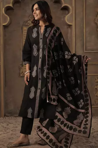 Embroidered Mandarin Collar Thread Work Pure Cotton Kurta With Trousers & Dupatta