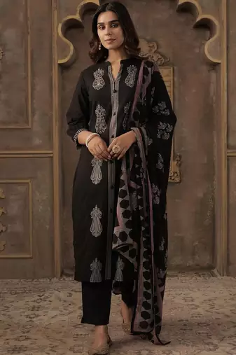 Embroidered Mandarin Collar Thread Work Pure Cotton Kurta With Trousers & Dupatta