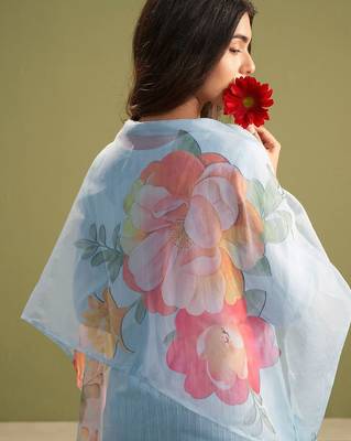 Women Ethnic Motifs Embroidered Thread Work Kurta with Trousers & With Dupatta 7