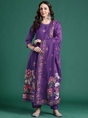 Floral Printed Mirror Work Pure Cotton Kurta With Trousers & Dupatta 7
