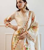Women Floral Printed Regular Kurta with Trousers Dupatta