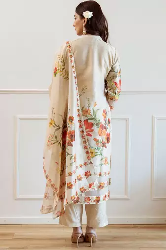 Women Floral Printed Regular Kurta with Trousers Dupatta