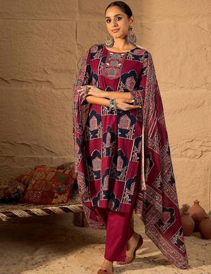 Printed Straight Kurta & Trousers With Dupatta set 2