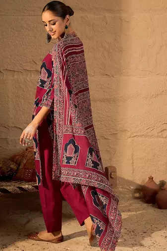 Printed Straight Kurta & Trousers With Dupatta set