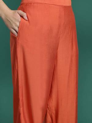 Ethnic Motifs Embroidered Gotta Patti Kurta With Trousers & Dupatta 3