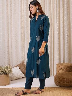 Women Ethnic Motifs Printed Pure Cotton Kurta with Trouser 3