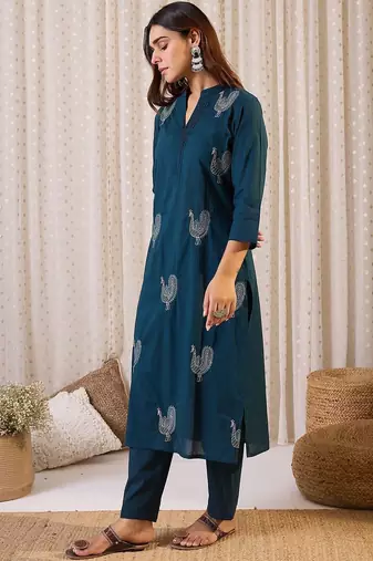 Women Ethnic Motifs Printed Pure Cotton Kurta with Trouser
