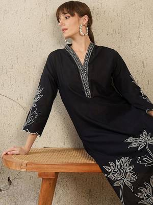 Women Floral Embroidered V-Neck Thread Work Pure Cotton Kurta with Trousers 2