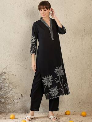 Women Floral Embroidered V-Neck Thread Work Pure Cotton Kurta with Trousers 4