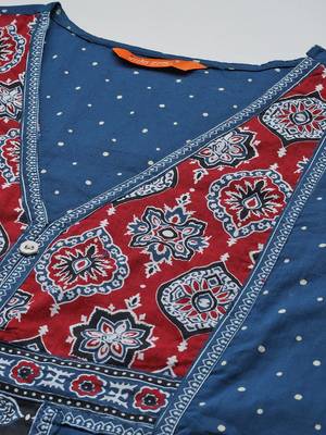 Ethnic Motifs Printed Thread Work Kurta with Trousers & Dupatta 2