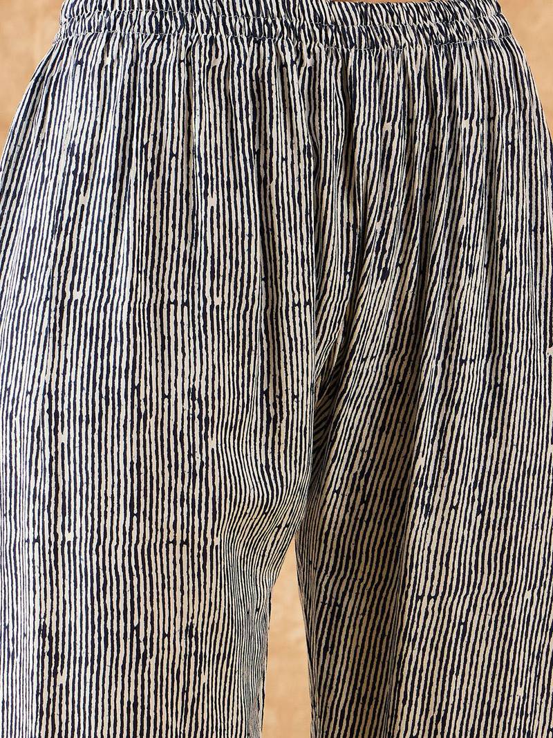 Ethnic Motifs Printed Straight Sequinned Kurta with Trousers