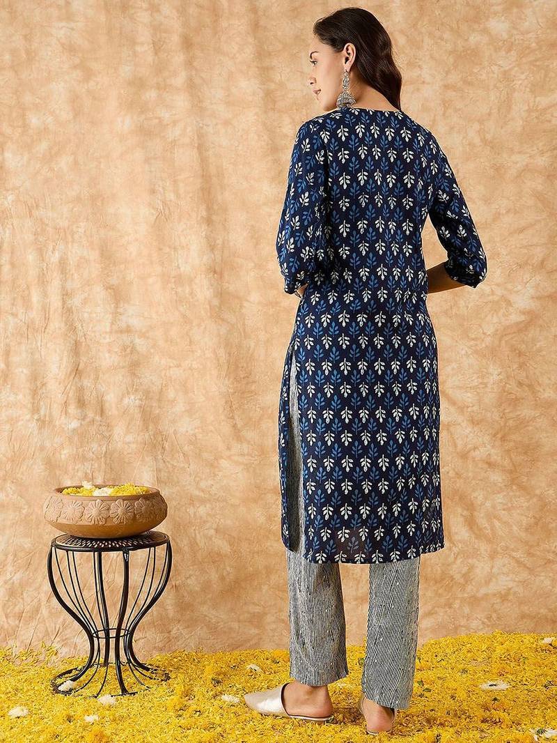 Ethnic Motifs Printed Straight Sequinned Kurta with Trousers