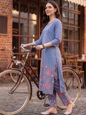 Women Floral Printed Regular Pure Cotton Kurta with Trousers 3