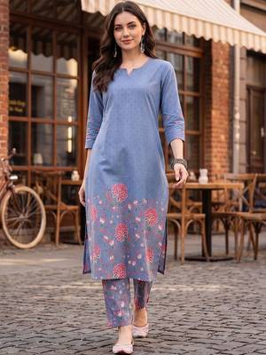 Women Floral Printed Regular Pure Cotton Kurta with Trousers 6