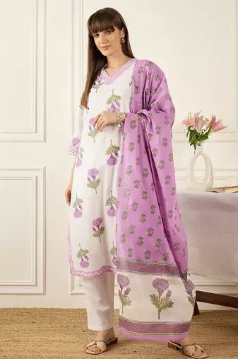 Women Floral Printed Regular Pure Cotton Kurta with Trousers & With Dupatta