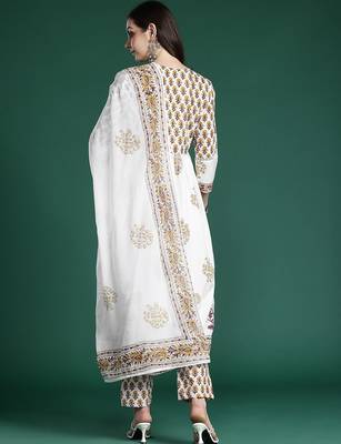 Floral Printed Empire Pure Cotton Kurta with Trousers & With Dupatta 7