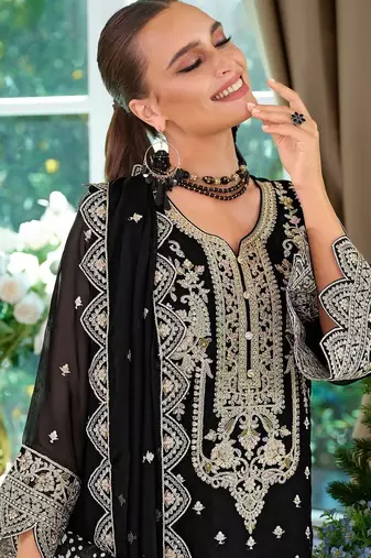 Ethnic Motifs Embroidered V-Neck Thread Work Kurta With Trousers & Dupatta